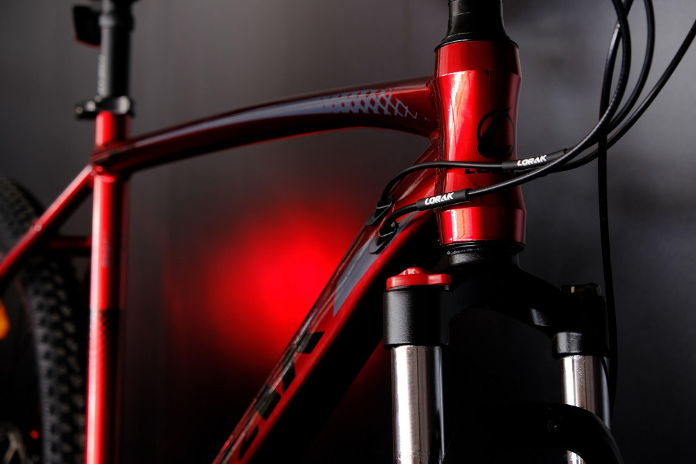 Lorak M-04 Prom Красный/Чёрный 21р (на рост 183-190)