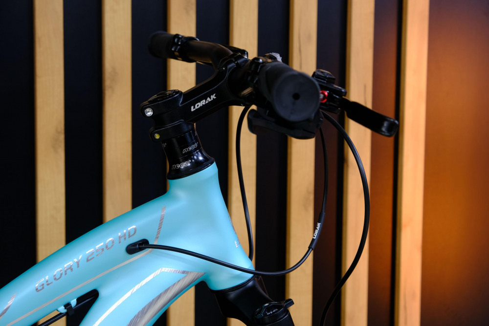 LORAK GLORY 250 HD Матовый Светло Голубой/Серебристый рама 19 (на рост 171-182)