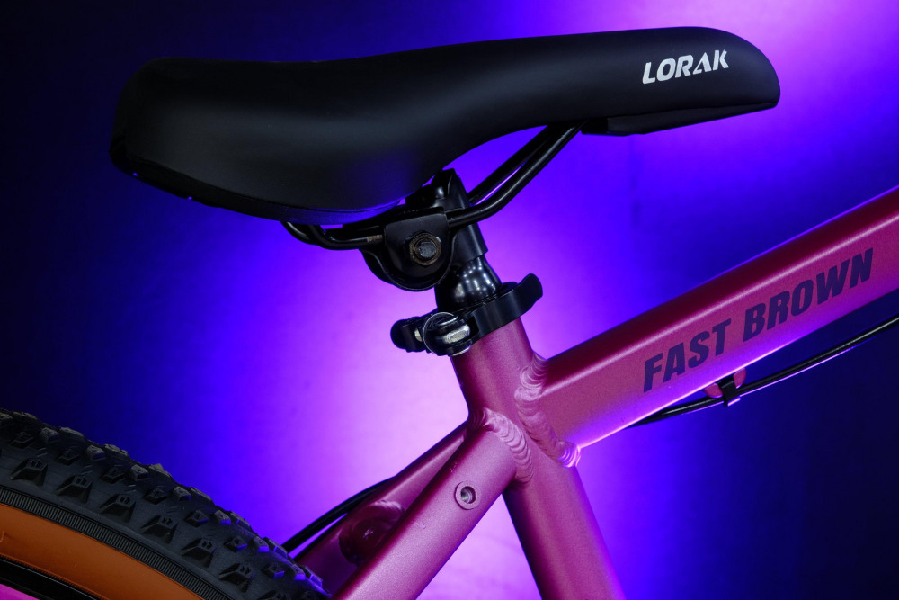 LORAK Fast Brown 26 Розовый рама 13 (на рост 130-150)